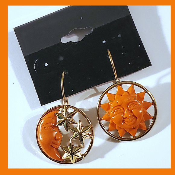 Sun and Moon Earrings by Francesca Visgonti - Picture 6 of 8